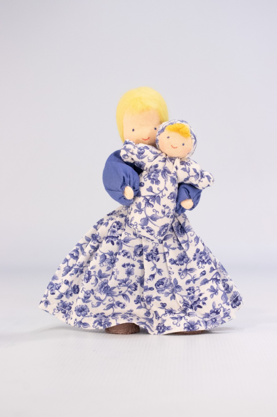 Dollhouse Dolls | Evi Dollhouse Dolls Evi Doll Mother, Blonde Hair