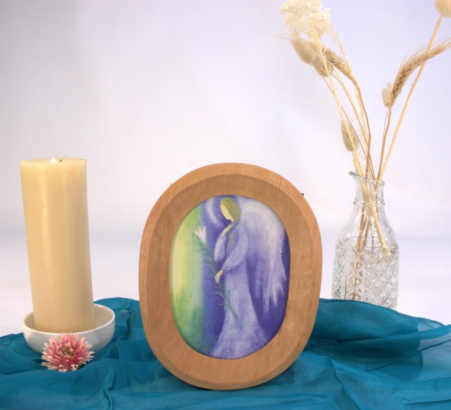 Seasonal Table | Artisan Seasonal Table Artisan Hand Carved Wooden Postcard Frame A6 Oval